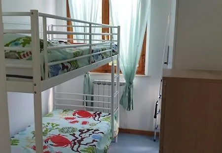 Appartamento Con Terrazza Marcelli L16