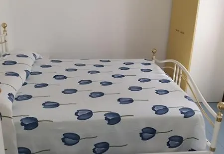 Appartamento Con Terrazza Marcelli L16
